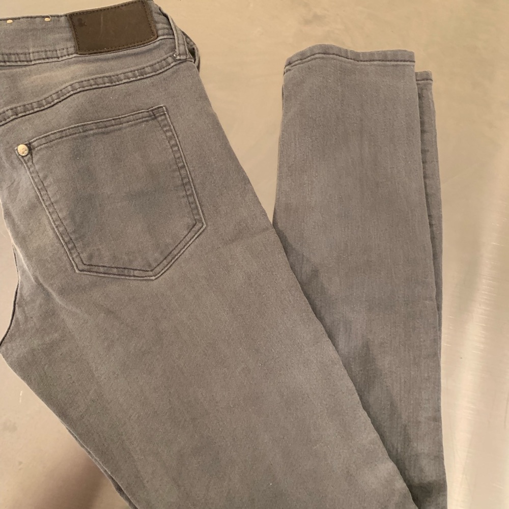 Grey jeans skinny leg
